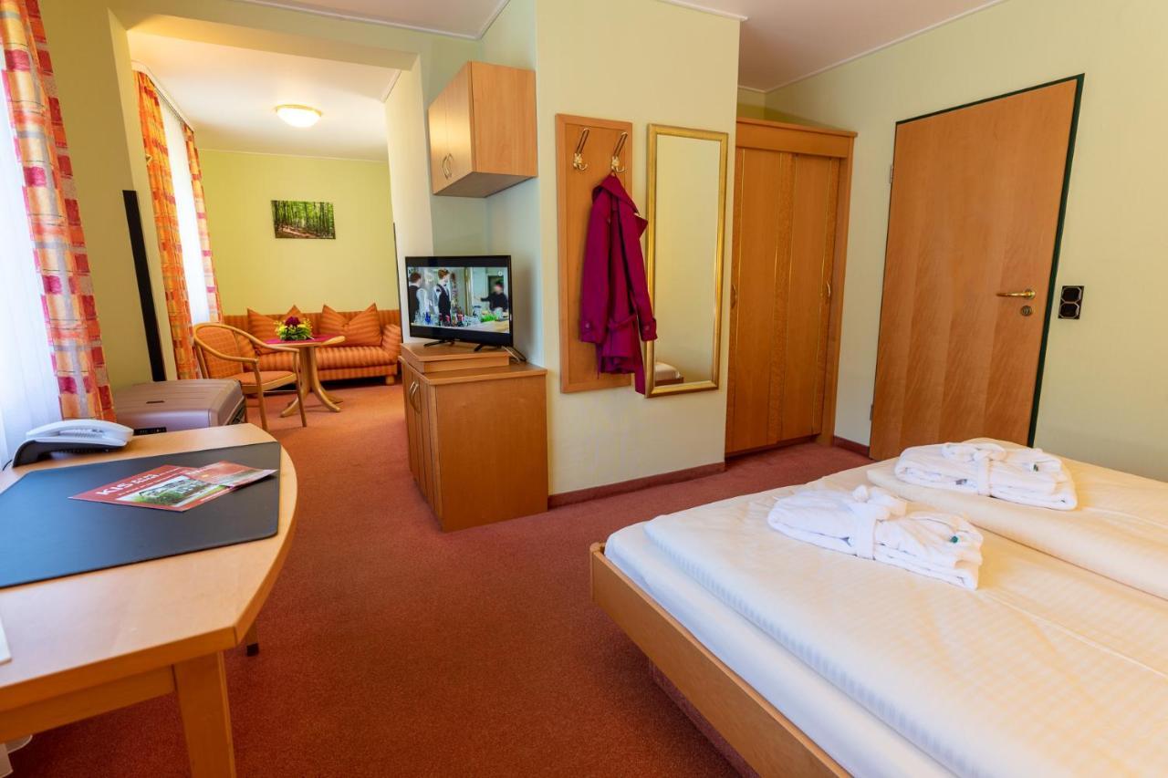 Kishotel Am Kurpark Bad Soden-Salmünster Exteriör bild