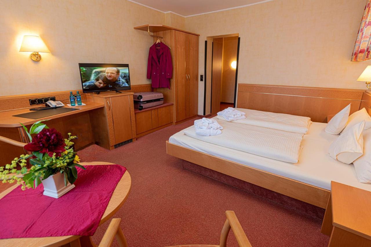 Kishotel Am Kurpark Bad Soden-Salmünster Exteriör bild